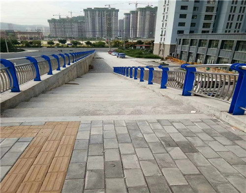 ��·�ڗU���b